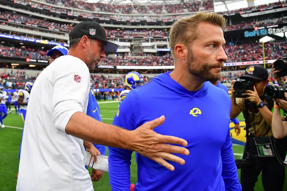 Sean McVay the couch of the Los Angeles Rams