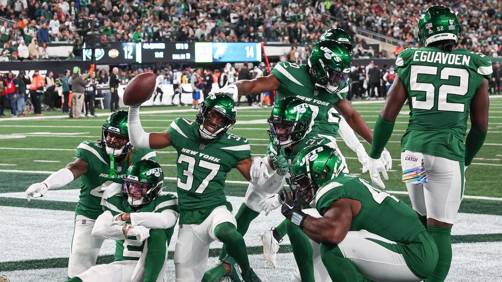 New York Jets Make History with Upset Victory Over Philadelphia Eagles, Ending the Last Undefeated Streak