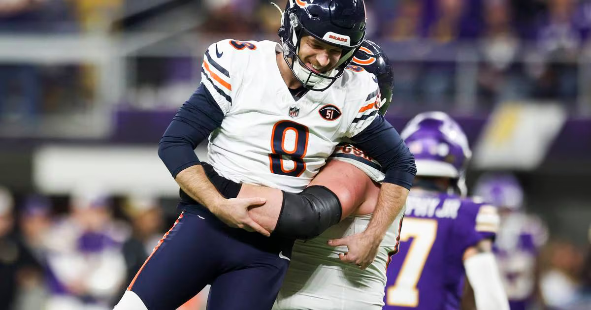 Bears Secure Kicker Cairo Santos With Four-Year Extension Worth $16 ...