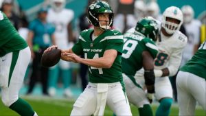 Trevor Siemian Takes the Helm as Zach Wilson Remains in Concussion Protocol