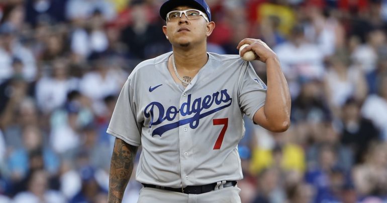 Ex-Dodgers Pitcher Julio Urías Won’t Face Felony Charges in Domestic Violence Case