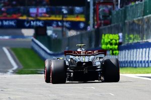 Mercedes W15 ‘feels like a car for the first time in two years’ in F1 sim