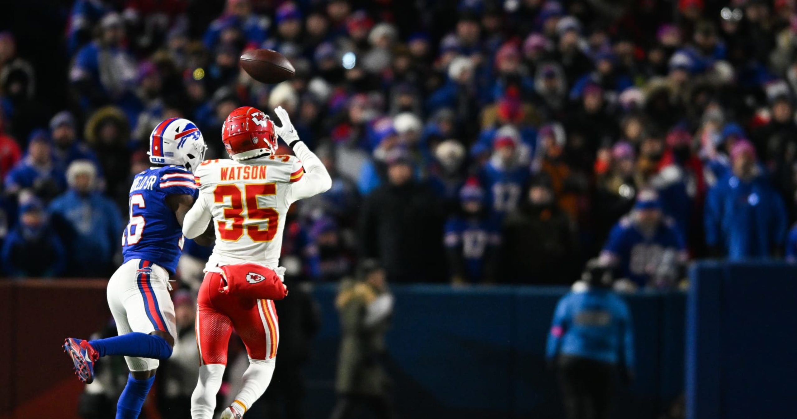 Chiefs’ Jaylen Watson Calls Out Bills Fans for Throwing Snowballs: ‘Very Classy’
