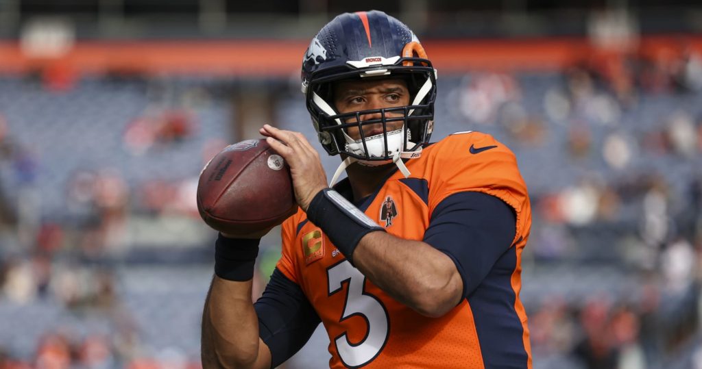 Anticipated Move: NFL Executive Forecasts Russell Wilson Joining ...