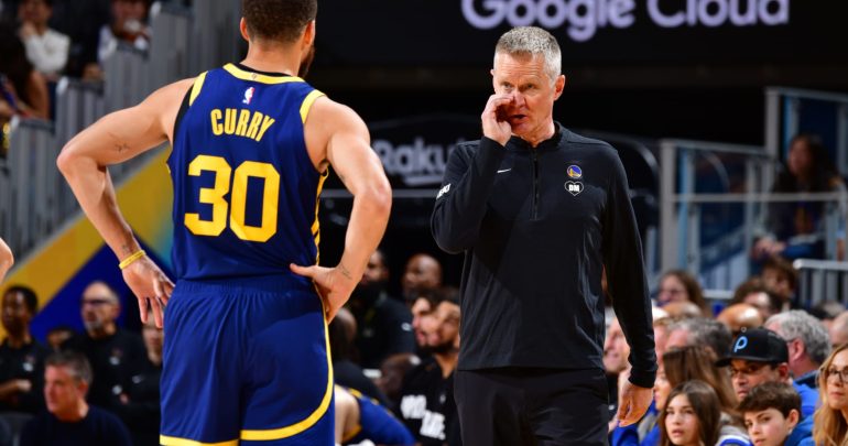 Steve Kerr Declines Comment on Warriors’ FT Gap in Loss vs. Lakers: ‘My Mom is Here’