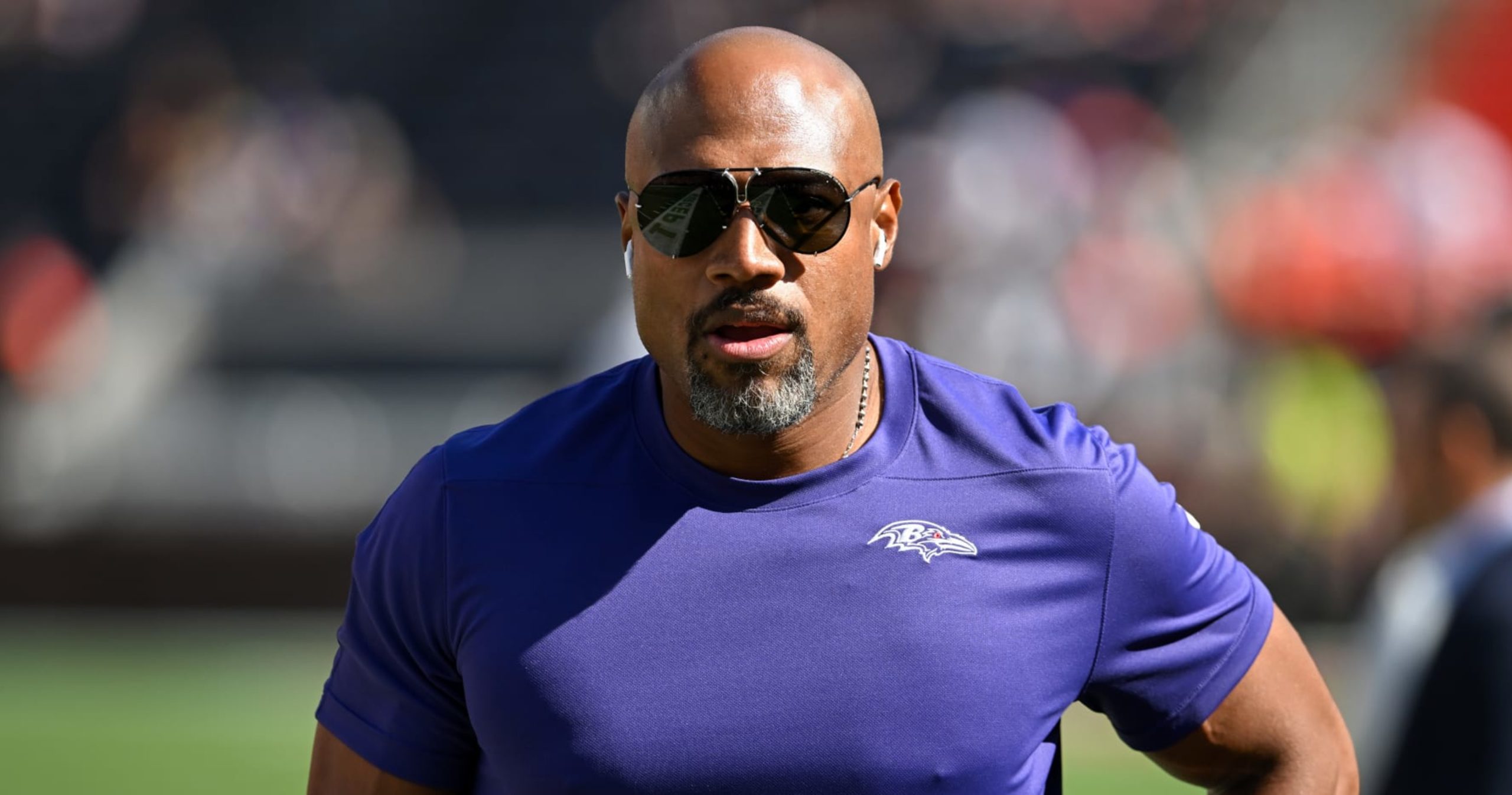 NFL Rumors: Ravens’ Anthony Weaver to Interview for Dolphins DC amid Commanders Buzz