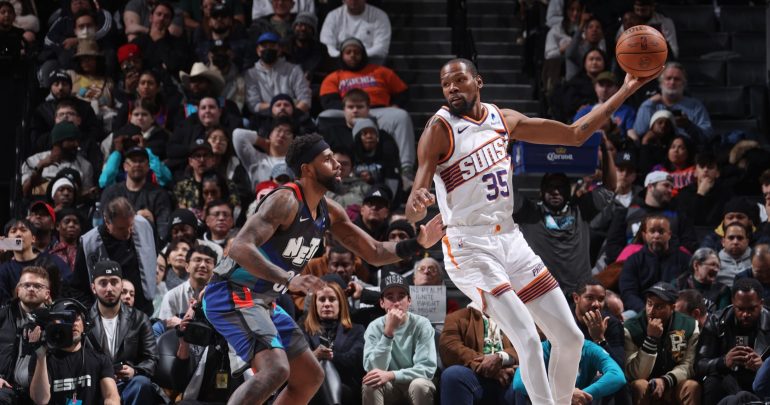Kevin Durant Impresses NBA Fans in Return to Brooklyn as Suns Beat Nets