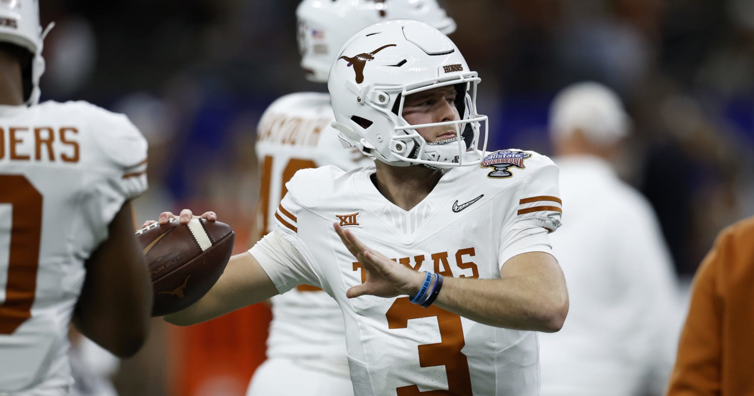 Quinn Ewers Is Texas’ QB1 over Arch Manning for 2024 Season, HC Steve Sarkisian Says