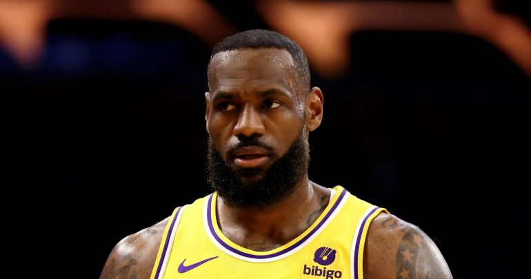 Lakers’ LeBron James Says He’s Committed to Play for Team USA in 2024 Paris Olympics