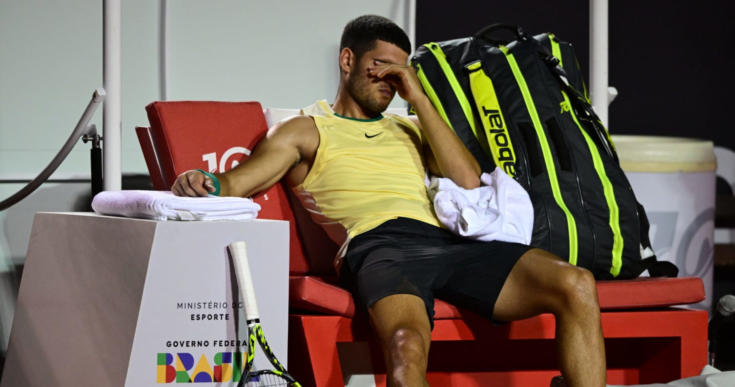 Carlos Alcaraz Withdraws from 2024 Rio Open with Ankle Injury