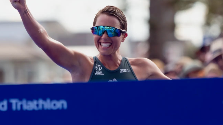 Sophie Linn wins World Triathlon Cup Napier, Callum McClusky beats Hayden Wilde after thrilling run