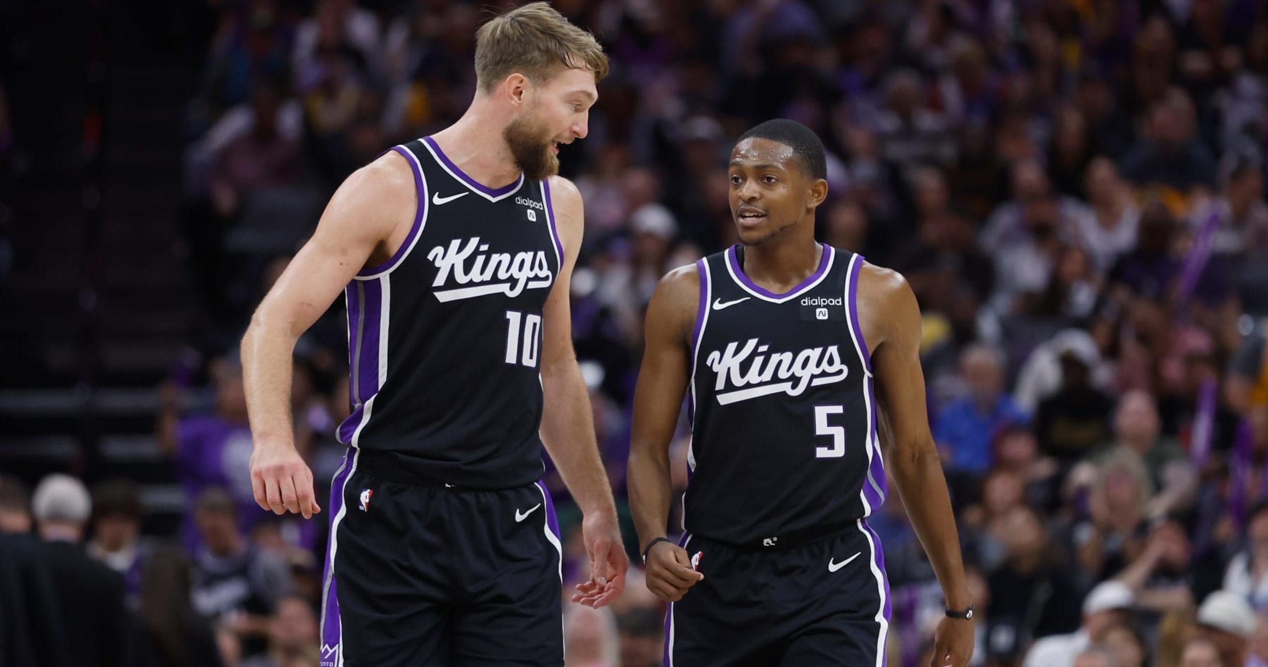 Kings Coach Mike Brown Decries Omission of Fox and Sabonis from All-Star Team as a Clear Injustice