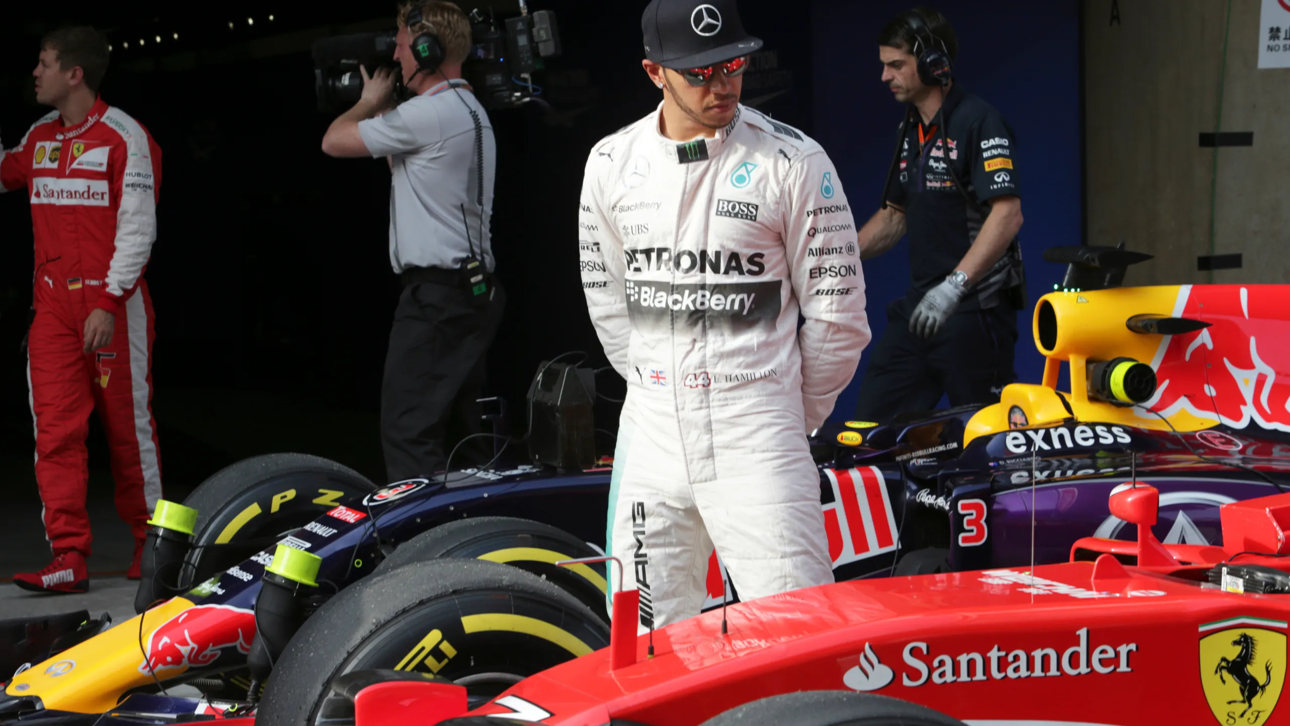 Sainz's Future in the Spotlight Following Hamilton's Surprise Move to Ferrari in Formula 1