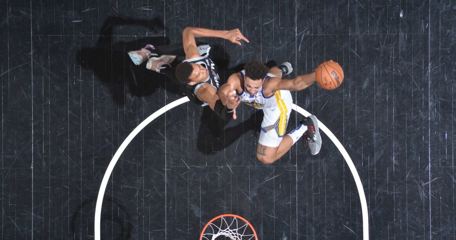 NBA Fans Stunned as Spurs’ Victor Wembanyama Posterized by Warriors’ Jackson-Davis