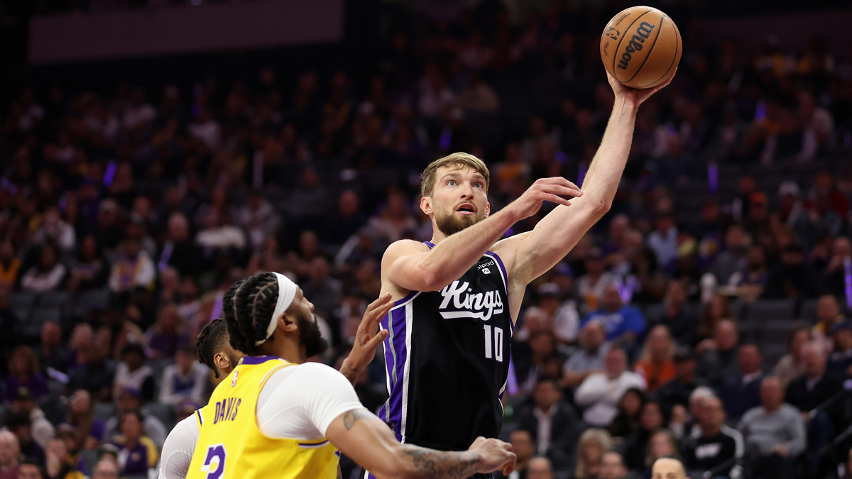 What we learned as Domas, Barnes fuel Kings’ season sweep of Lakers