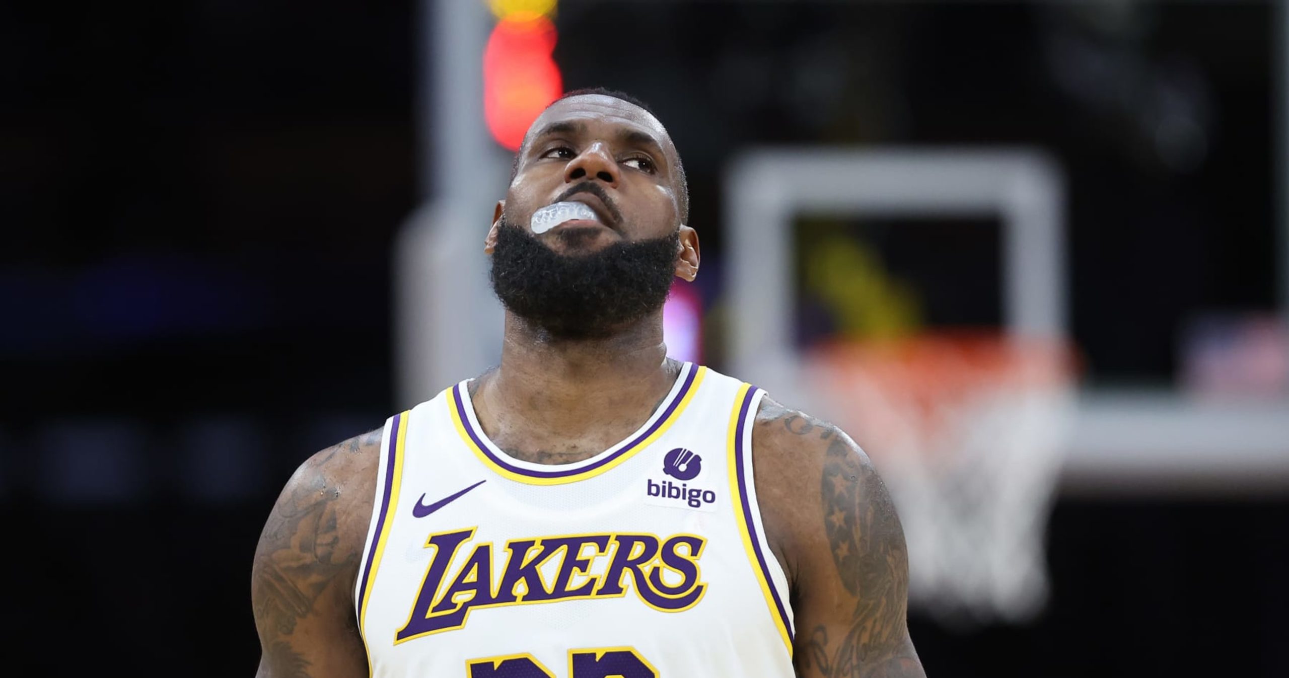 LeBron James, Steve Kerr, More Discuss ‘Bizarre’ Ending to Lakers vs. Warriors