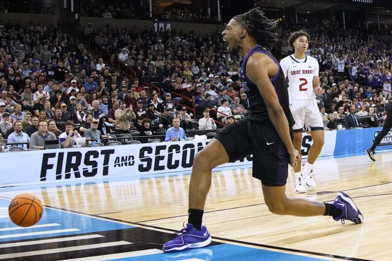 March Madness: No. 12 Grand Canyon rolls through No. 5 Saint Mary’s to become latest double-digit seed to advance