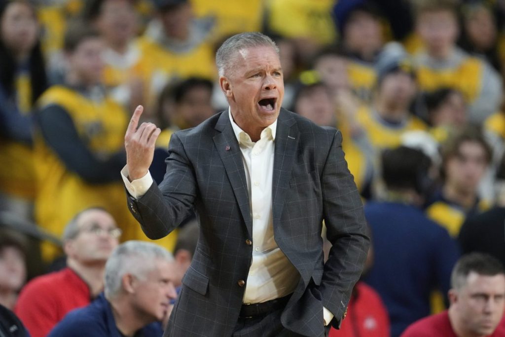 depaul-names-chris-holtmann-as-men-s-basketball-coach-after-3-29-season