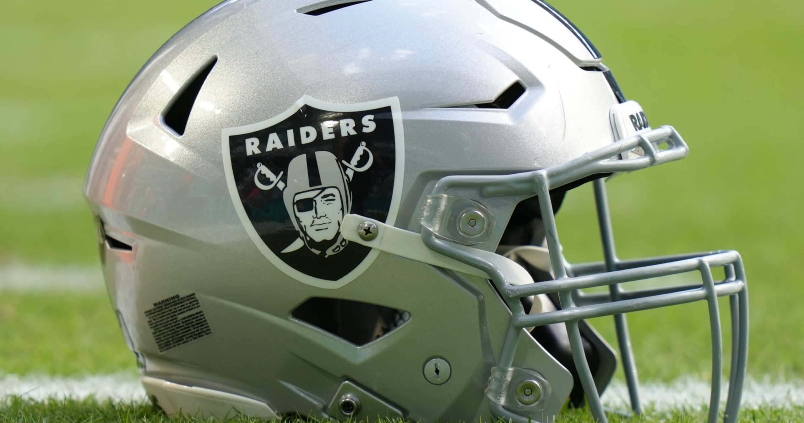 Las Vegas Raiders Engage in Talks to Move Up in 2024 NFL Draft