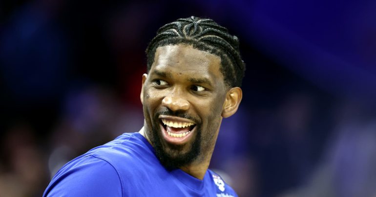 76ers’ Joel Embiid Scores 24, Gets Praise from NBA Fans in Injury Return vs. Thunder