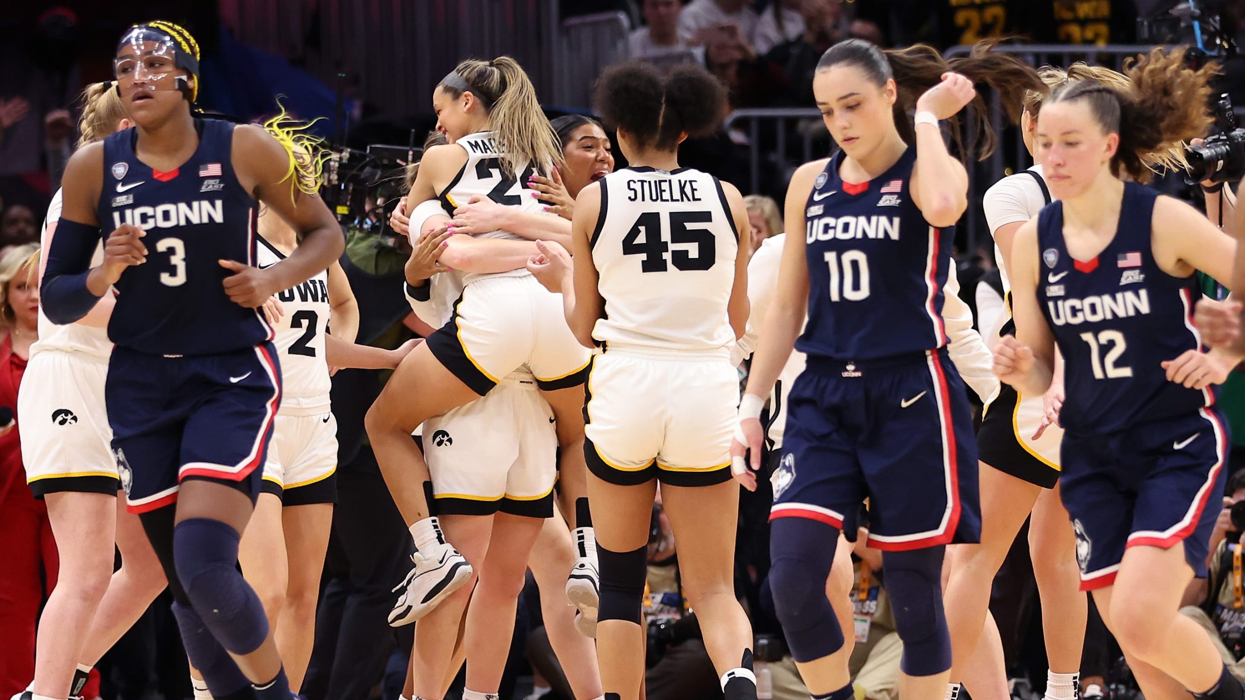 LeBron James Furious With Refs Over Controversial Call at End of Iowa–UConn Showdown