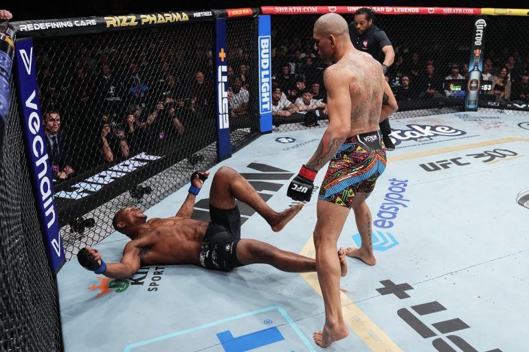 UFC 300 winner Alex Pereira was injured two weeks prior to knocking out Jamahal Hill, Dana White reacts