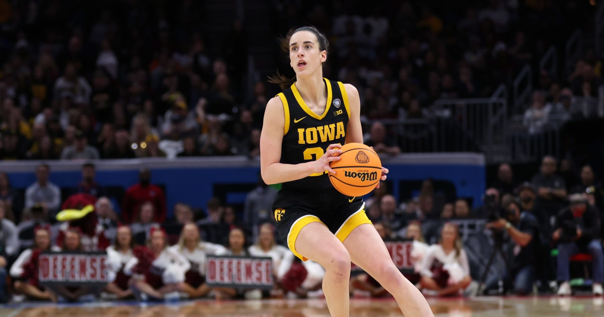 Caitlin Clark Wins AAU Sullivan Award; Former Iowa Star is 1st-Ever 2-Time Winner