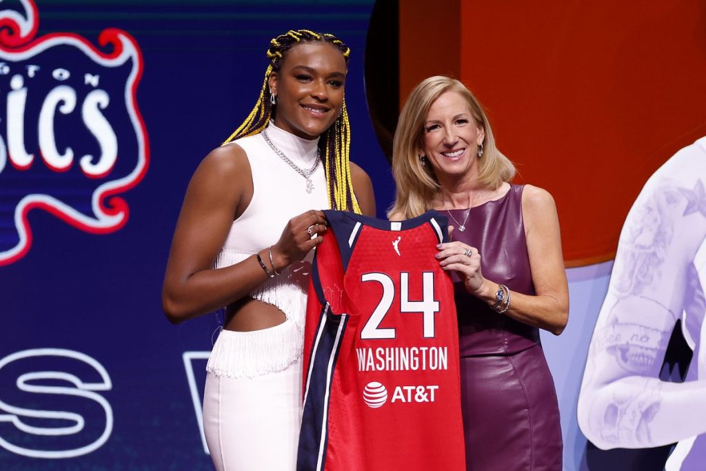 Aaliyah Edwards, WNBA