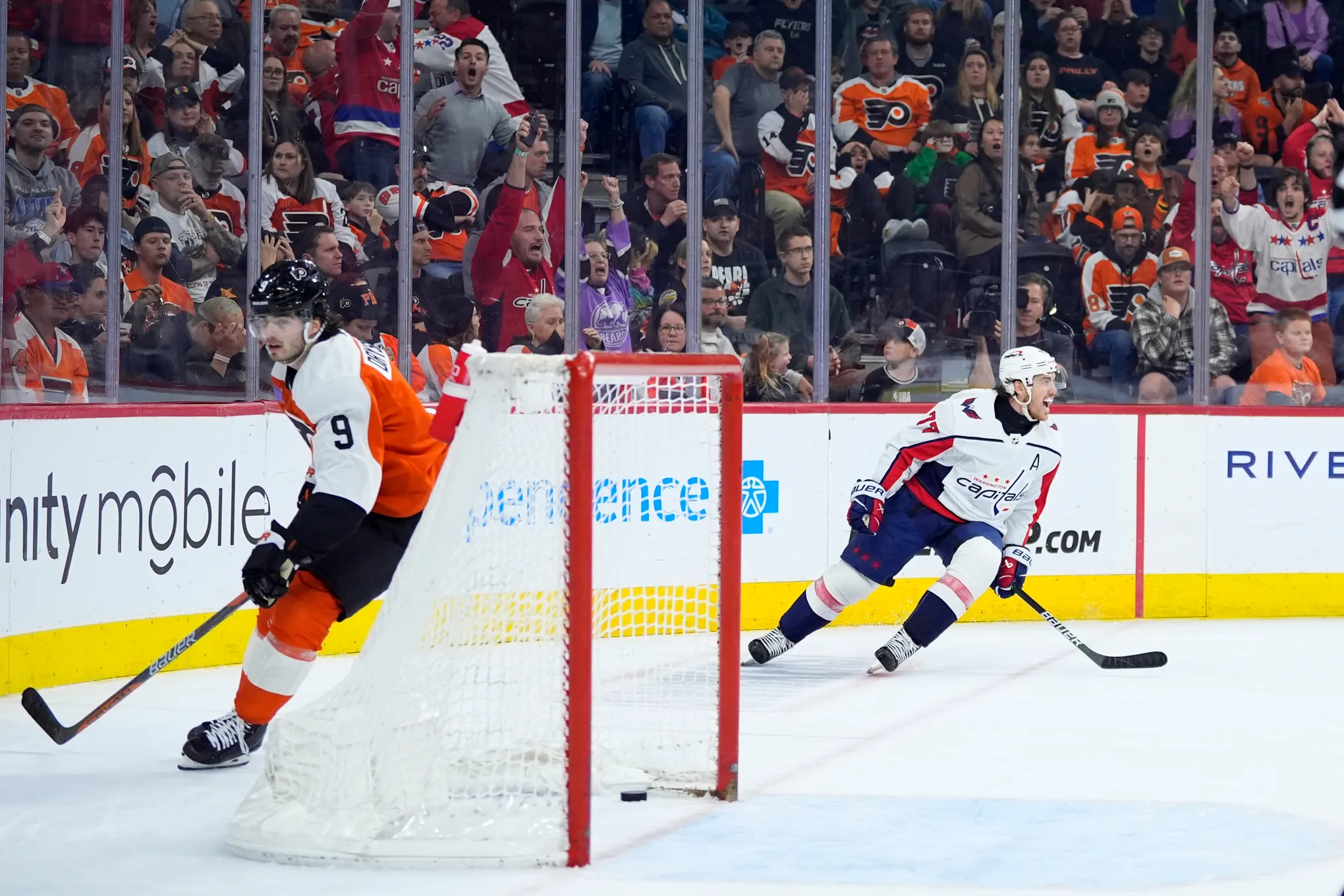 Capitals Make Stanley Cup Playoffs by Beating Flyers