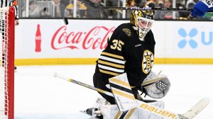Coach Stands by Ullmark Pick Despite Bruins' Loss to Maple Leafs