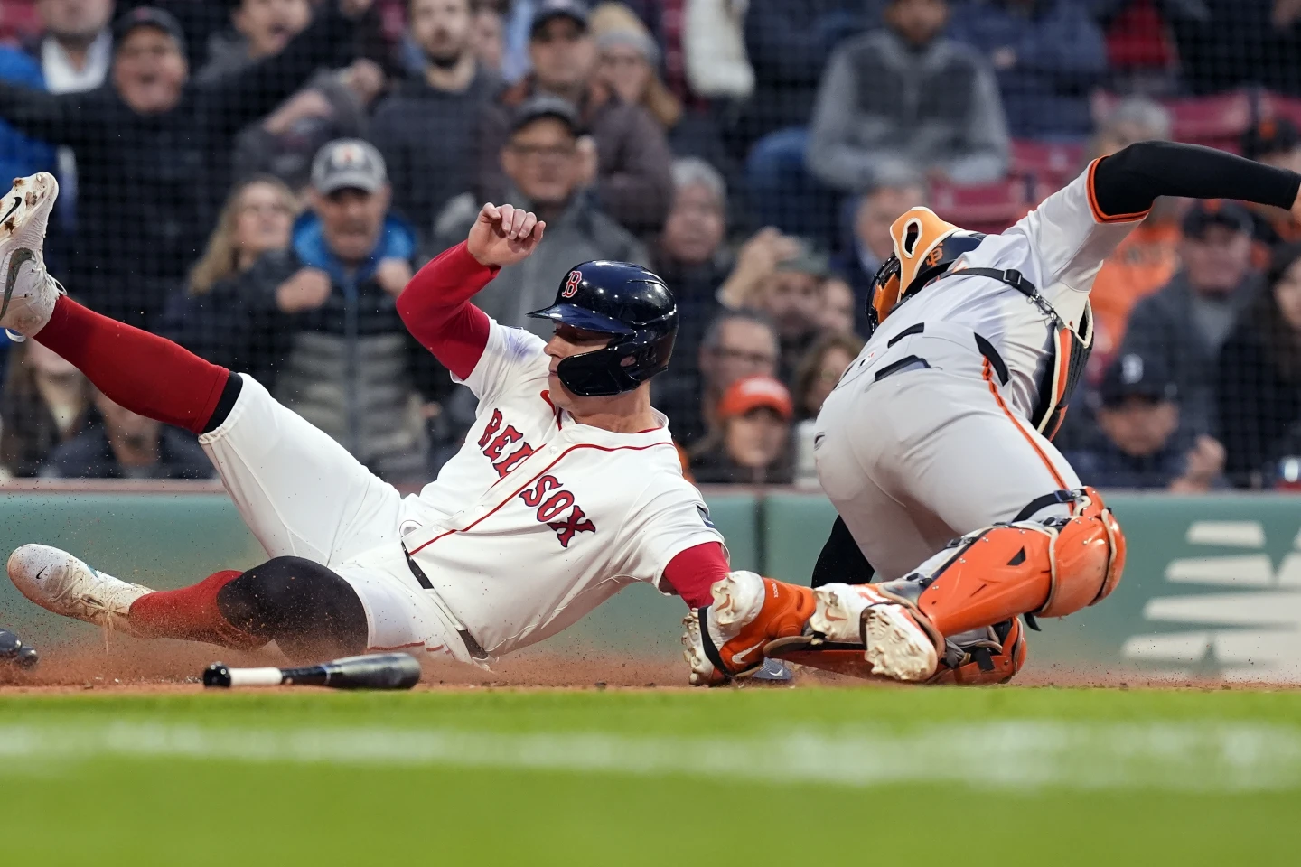 Abreu and Criswell guide the Boston Red Sox to a 4-0 victory against the San Francisco Giants, marking their sixth shutout of the season - Sports Al Dente