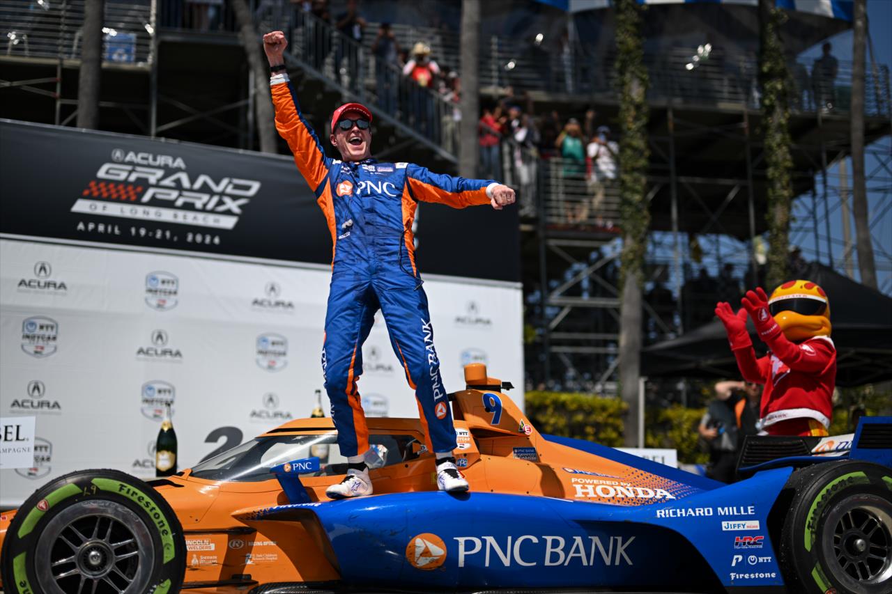 Scott Dixon’s Masterful Strategy Secures Podium Finish in Toronto IndyCar Race