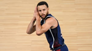 Stephen Curry wins first gold medal in fitting fashion –