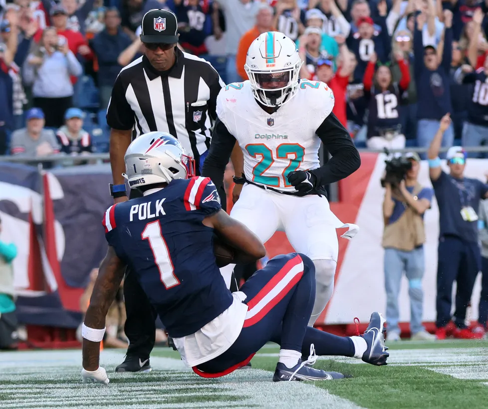 Controversial Ruling Overturns Ja'Lynn Polk's Touchdown, Seals Patriots' 15-10 Loss to Dolphins