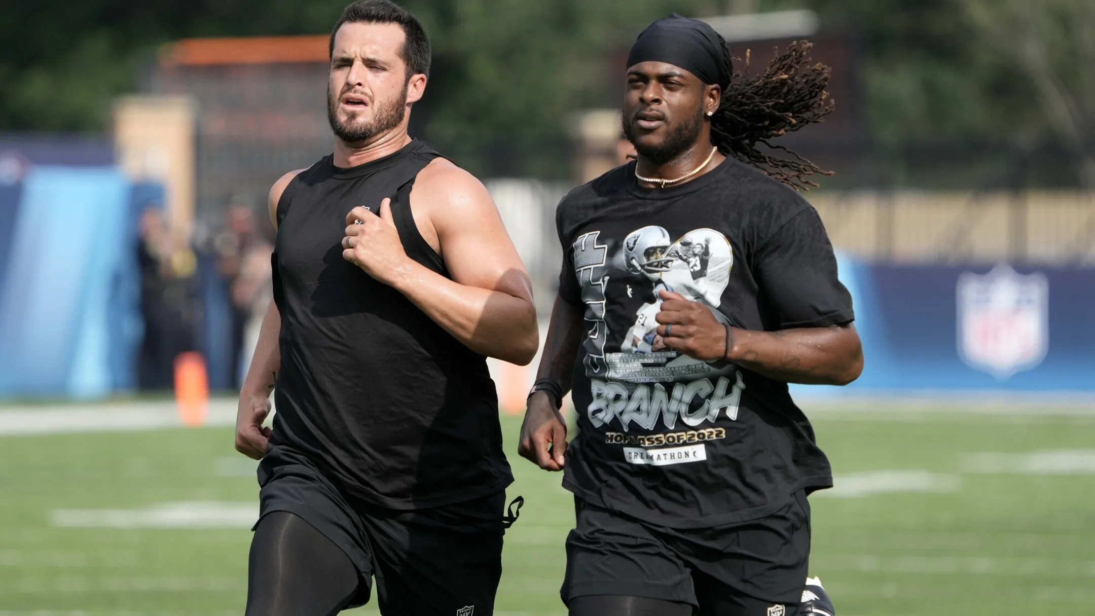 Derek Carr Expresses Desire to Reunite with Former Teammate Davante Adams Amid Trade Rumors