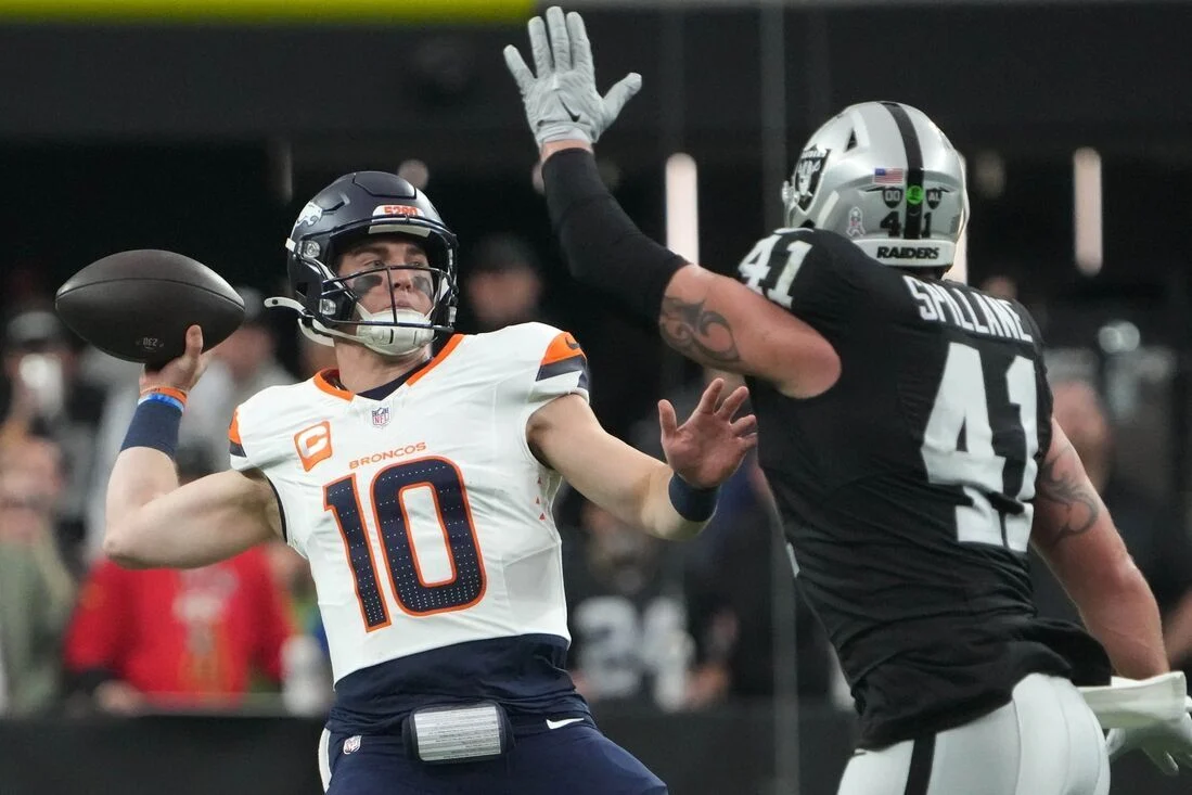 Bo Nix Leads Broncos Past Raiders with Record-Breaking Performance, Playoff Hopes Stay Alive