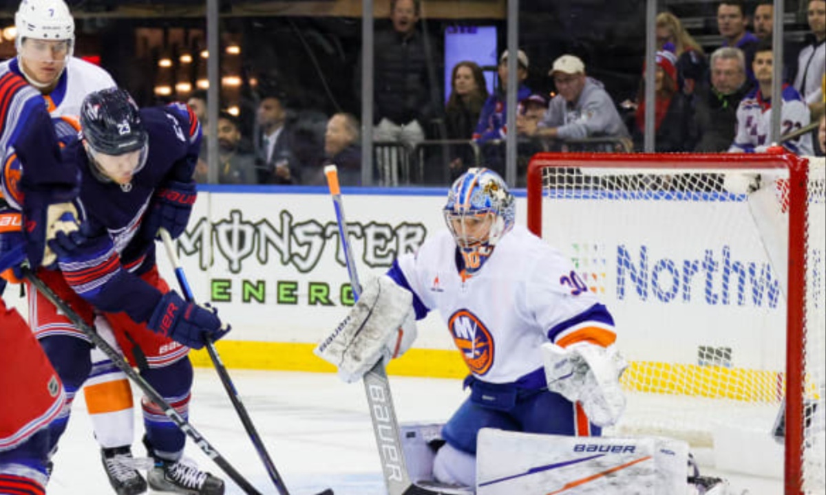 Islanders' Defensive Depth Exposed in Costly 5-2 Loss to Rangers Amid Key Injuries and Lineup Shifts