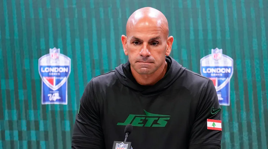 Jets Face Turmoil After Coaching Changes and Losses, Strive for Turnaround Amidst Low Morale