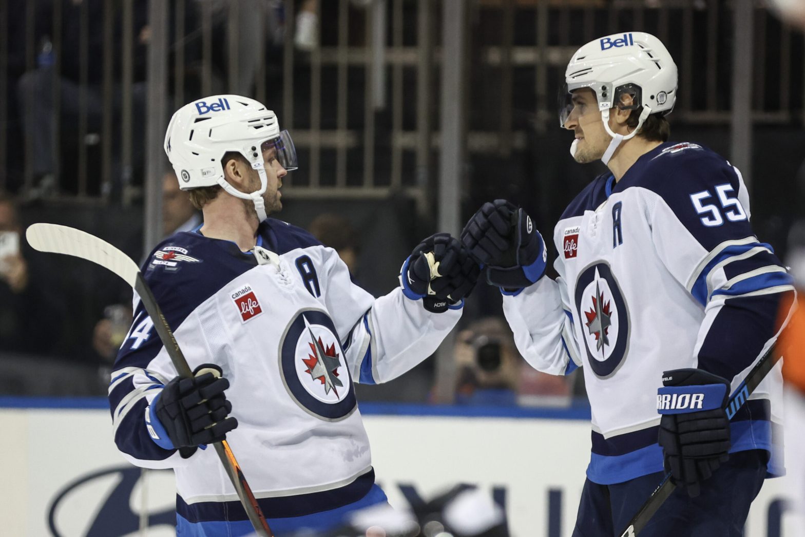 Jets Set NHL Record with Historic Start and Perfect Road Record in 15 of 16 Games