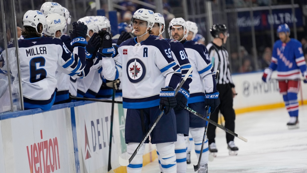 Jets Set NHL Record with Historic Start and Perfect Road Record in 15 of 16 Games