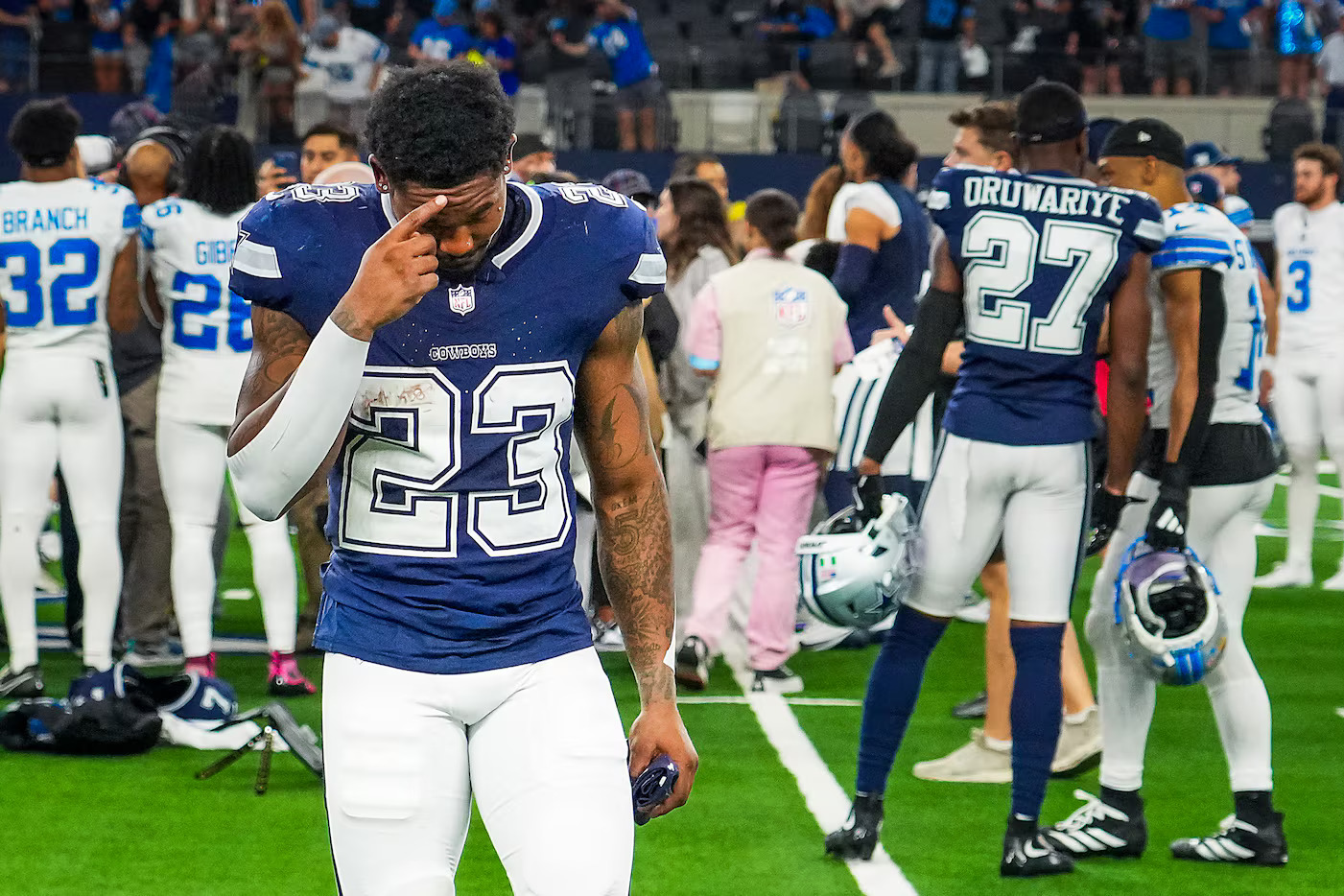 Cowboys Struggle with Third Straight Loss, Facing Mounting Pressure and a Bleak Playoff Outlook