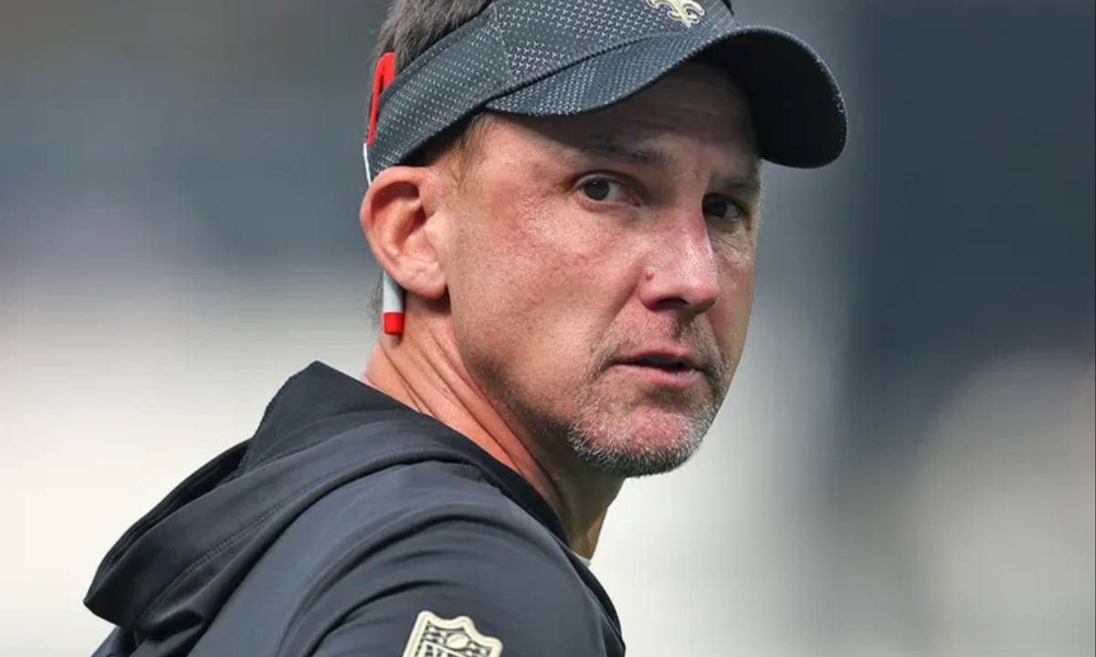 Dennis Allen