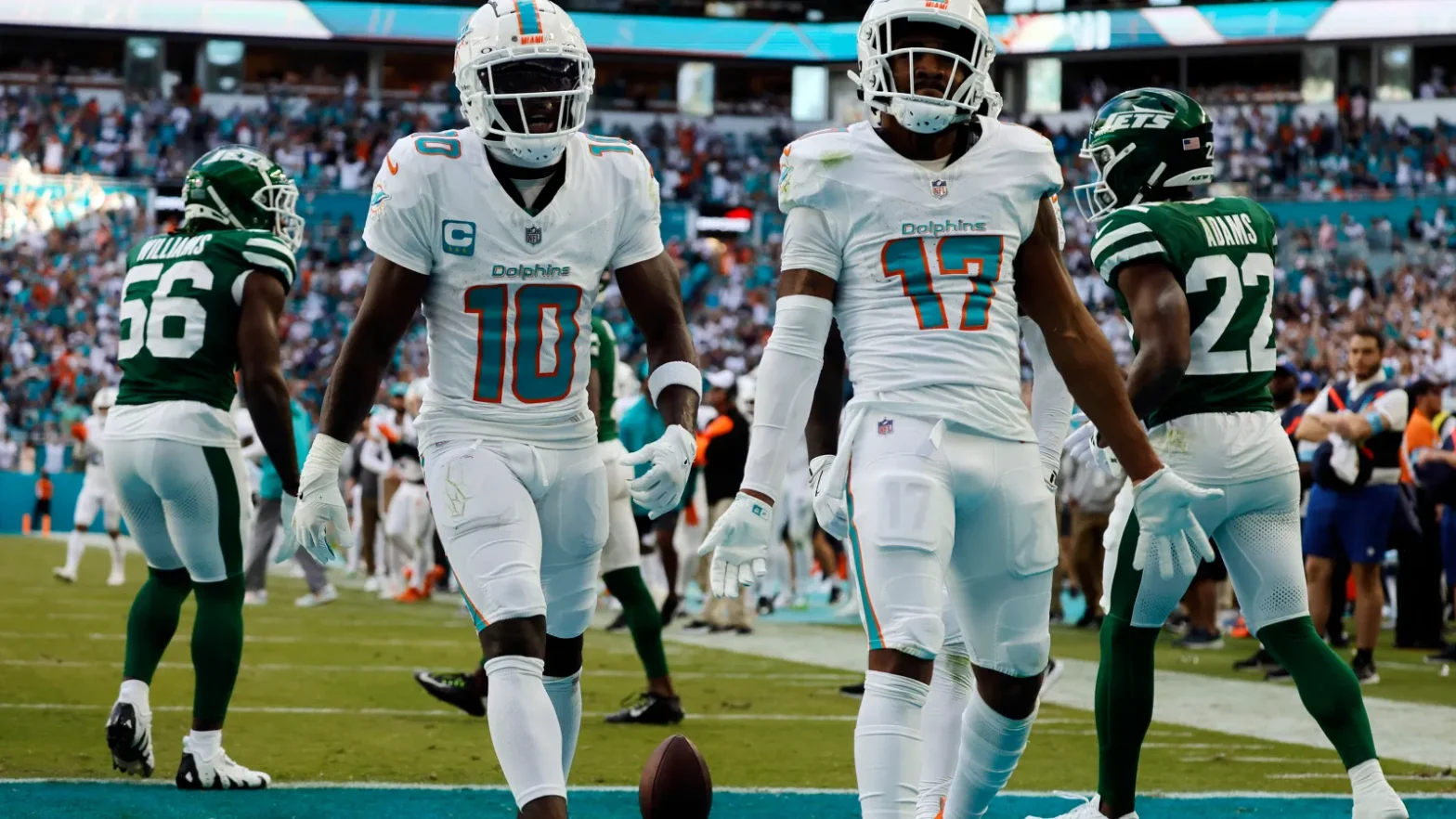 Dolphins Overcome Fourth-Quarter Deficit, Beat Jets in Overtime to Revive Playoff Hopes