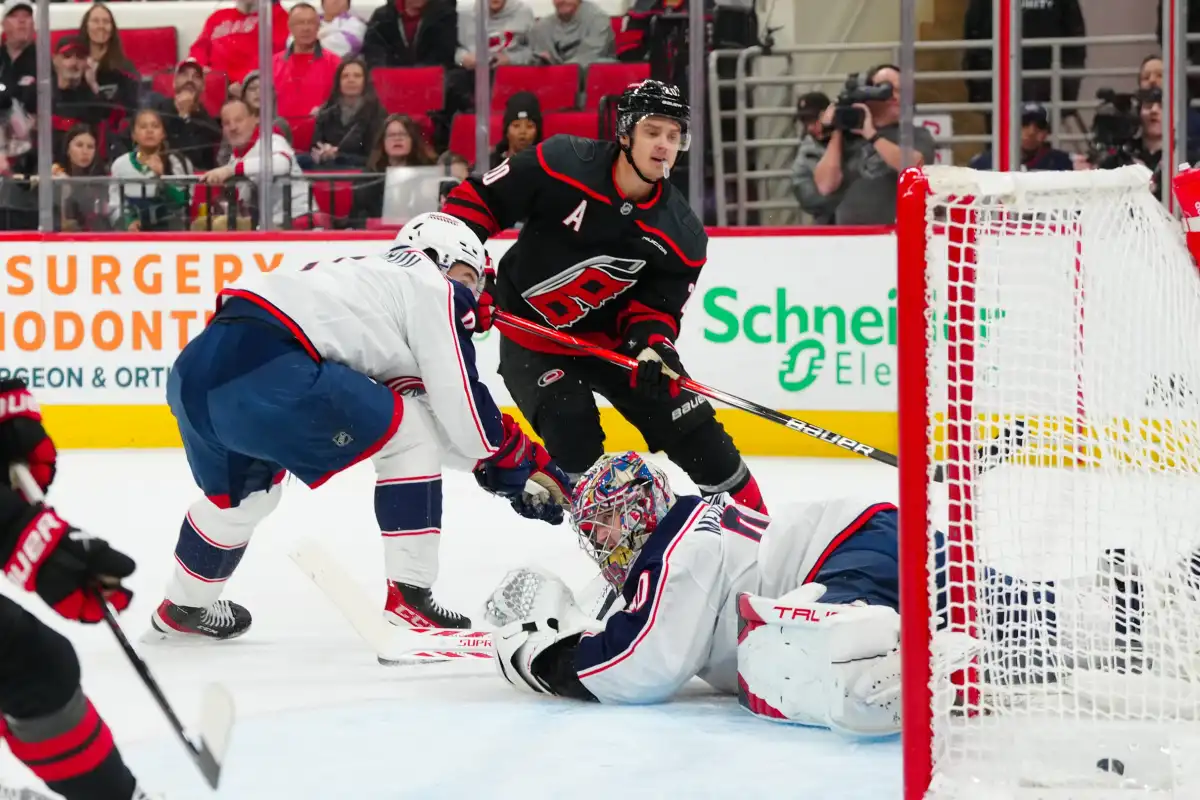 Hurricanes Bounce Back With 4-1 Win Over Blue Jackets After Shutout Loss to Senators