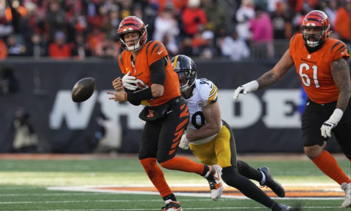 Bengals’ Playoff Hopes Fade as Defensive Woes Persist in High-Scoring Loss to Steelers