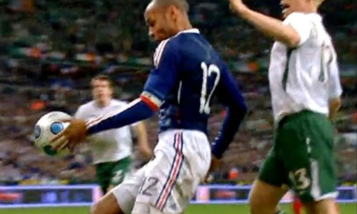 Thierry Henry Handball (2009 World Cup Qualifier)