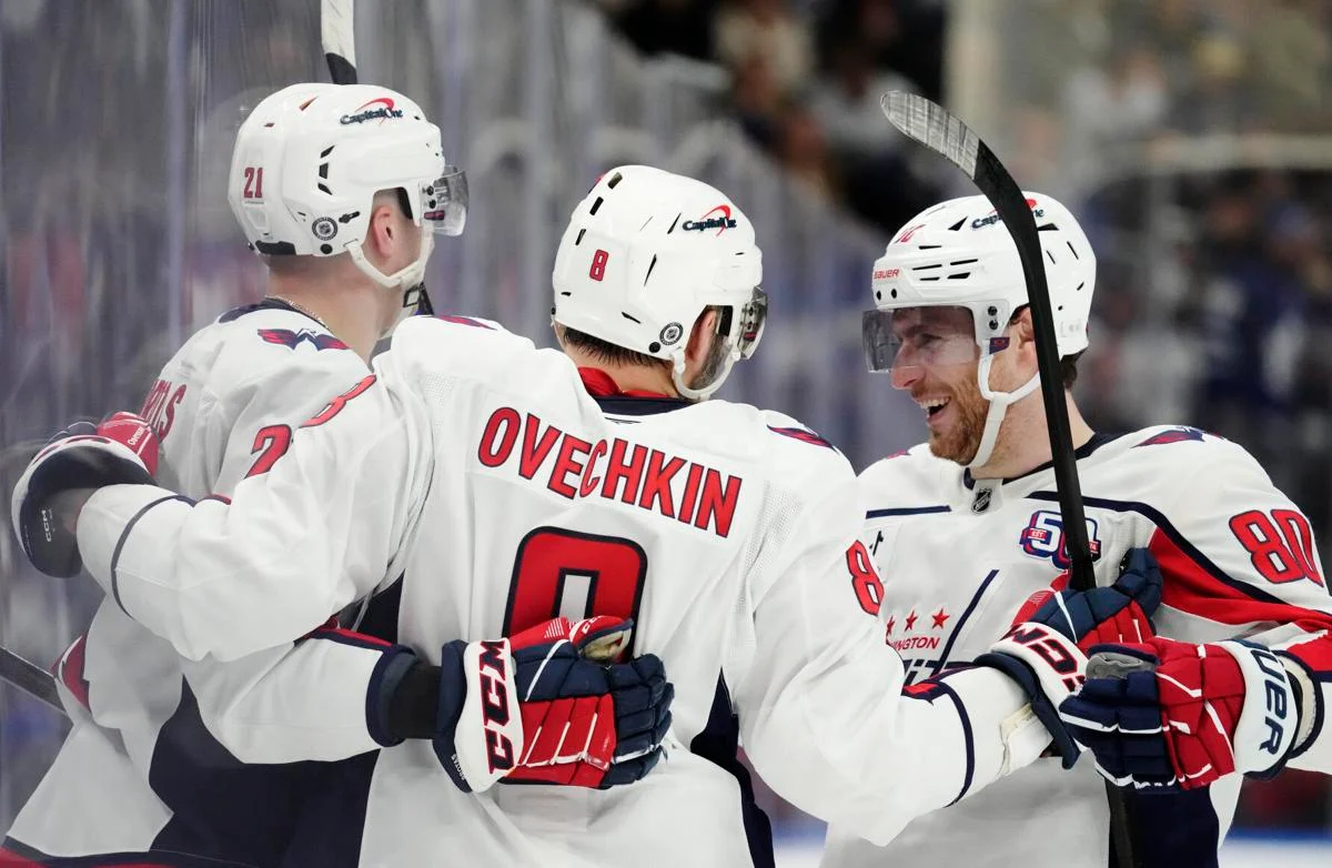 Ovechkin Scores 869th Goal in Return, Caps Defeat Leafs 5-2 to Boost Playoff Hopes