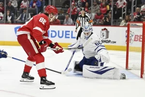 Red Wings Defeat Maple Leafs 4-2 as Petry Scores, Husso Shines, and Resilience Prevails