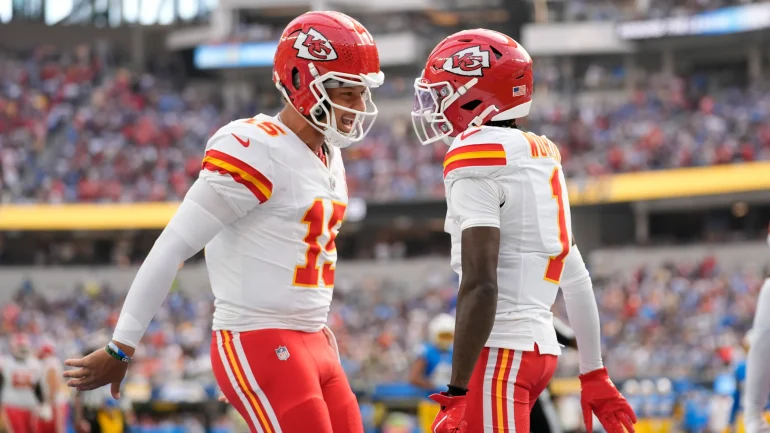 Travis Kelce Aims to Reignite Connection with Patrick Mahomes Amid Challenging Chiefs Season