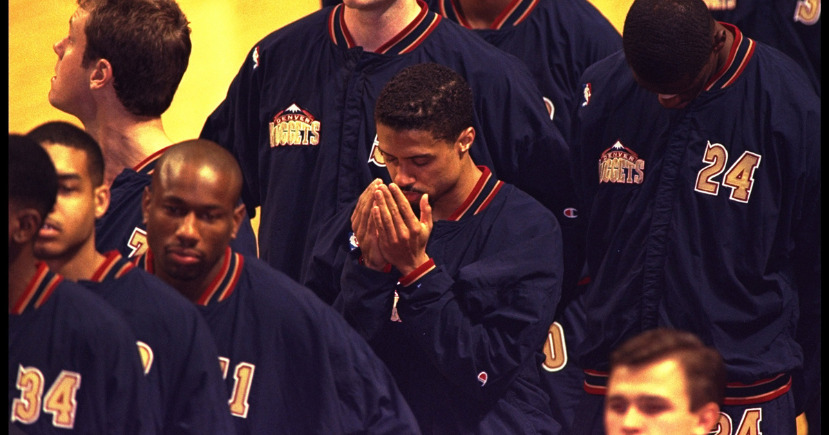 1995: Mahmoud Abdul-Rauf’s Anthem Protest